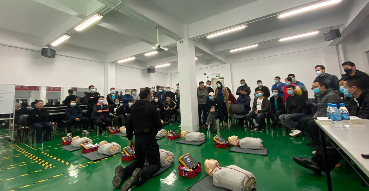 我司聯(lián)合龍華衛(wèi)健委開(kāi)展心肺復(fù)蘇和AED使用技能培訓(xùn)